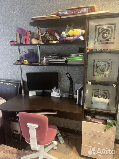 Компьютерный стол