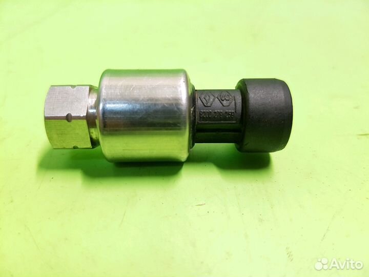 Датчик кондиционера Рено Логан Сандеро Ларгус