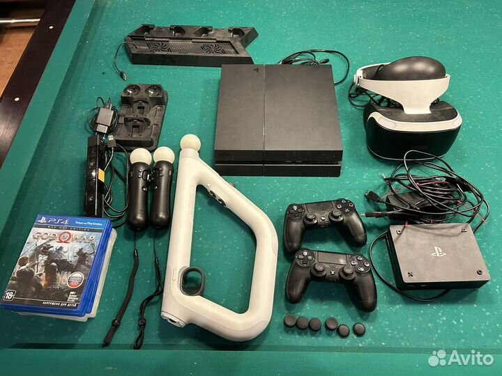 PS4, PS VR, 2 dual shock, 2 PS move, PS aim