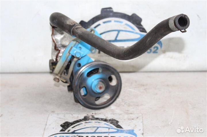 Насос гидроусилителя Nissan Cefiro A33 VQ20DE