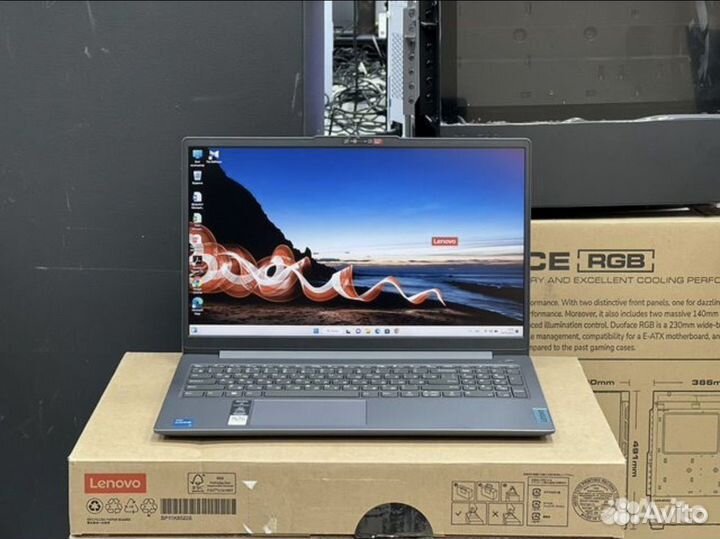 Новый ноут IPS 8 ядер 8G DDR5 SSD256g