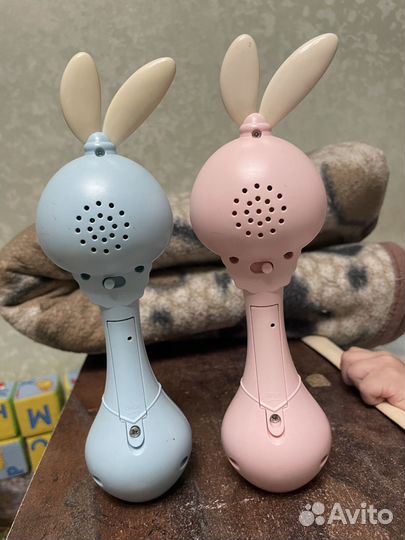 Погремушка музыкальная Зайка