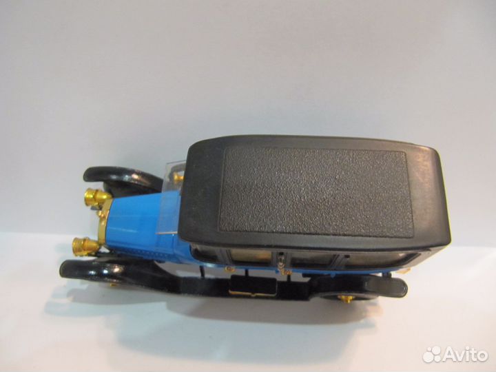 Моторный Руссо Балт А37 Лимузин Берлин