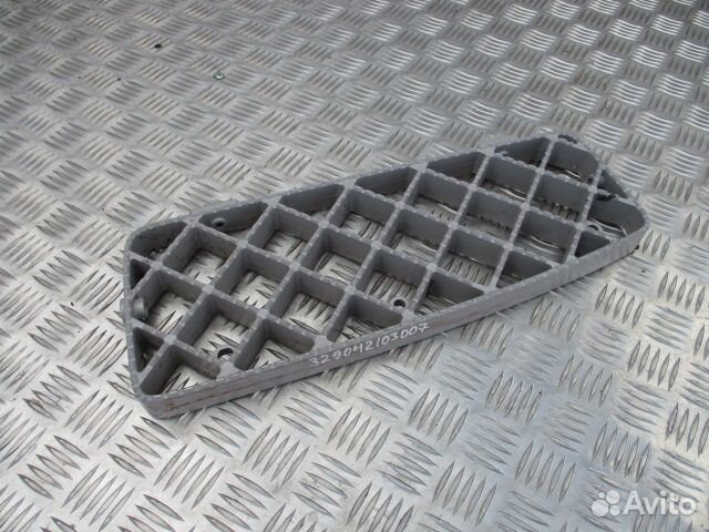 Ступенька верхняя Scania 1805447