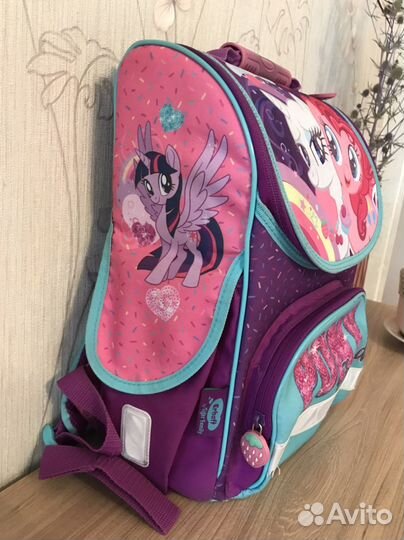 Школьный ранец