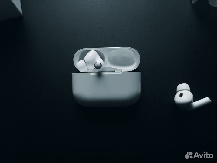 Беспроводные наушники AirPods Pro 2