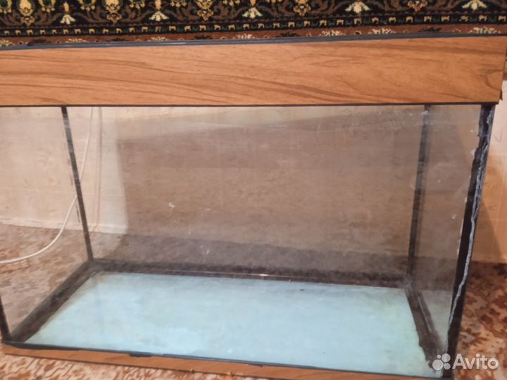 Аквариум, без света