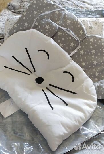 Бортики в кроватку