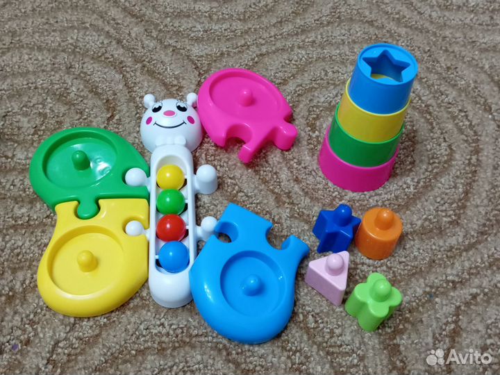 Развивающие игрушки для малышей