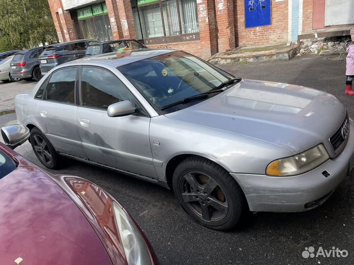 Audi A4 1.8 AT, 2001, 325 000 км