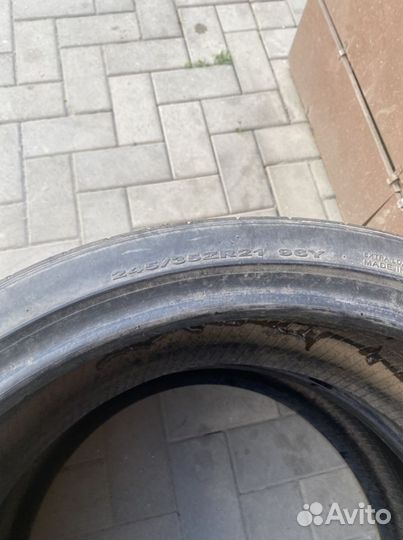 Hankook Ventus V12 Evo K110 245/35 R21