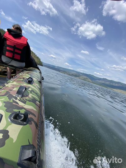 Лодка Gladiator D500Al