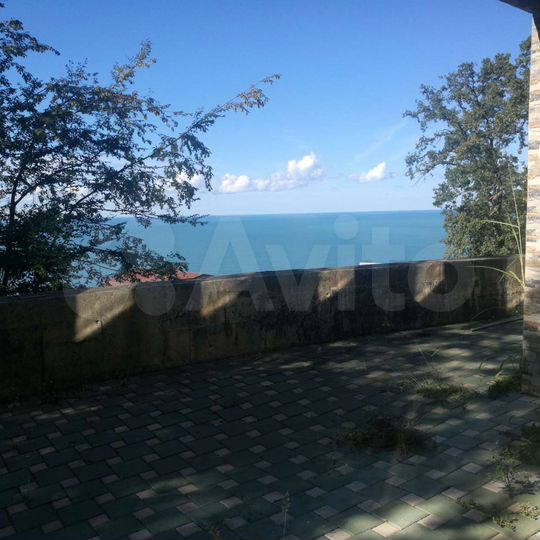 Дом 470 м² на участке 8 сот.