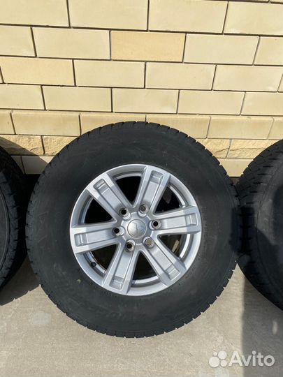Bridgestone Blizzak DM-V2 245/70 R16 107S