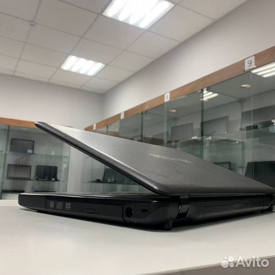 Ноутбук Toshiba (Pentium/ 4gb ram/ 500gb)