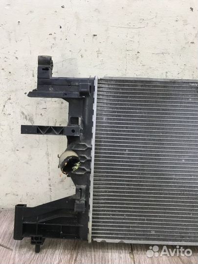 Радиатор двс Opel Astra J A18XER