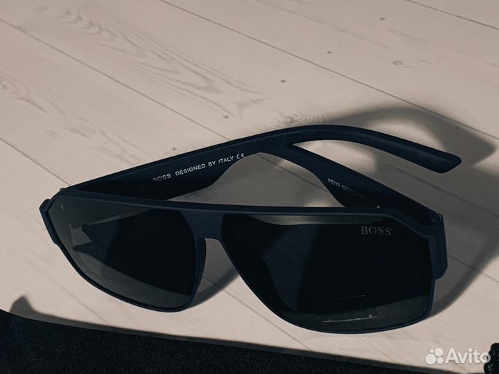 Солнцезащитные очки мужские Hugo Boss