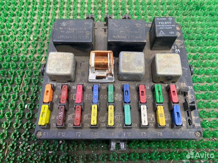 Блок предохранителей Лада 2110 2006