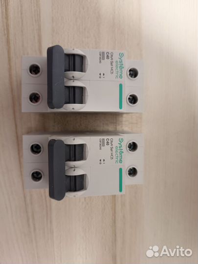 Автомат Systeme Electric 40A 2P C9F36240