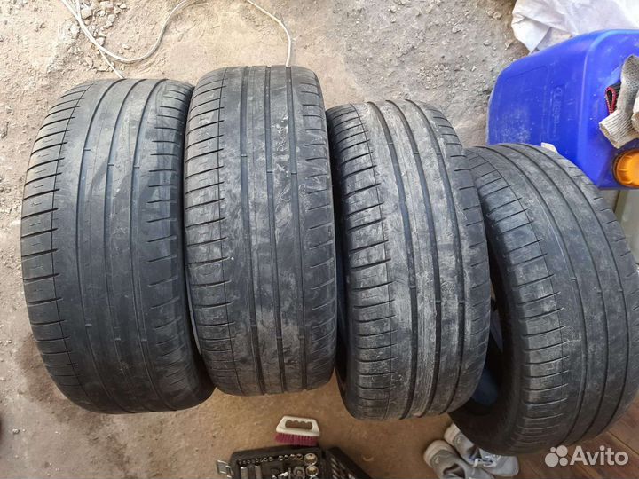 Michelin Radial XSE 235/45 R18