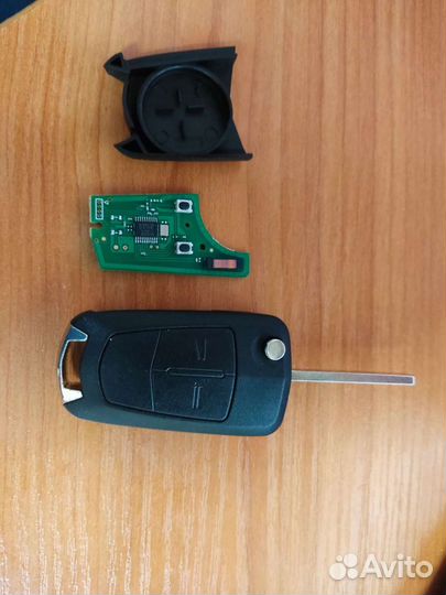 Выкидной ключ Opel Astra H, Zafira B ID46 PCF7941