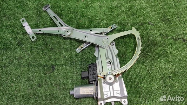 Стеклоподъемник передний правый Opel astra H 2010