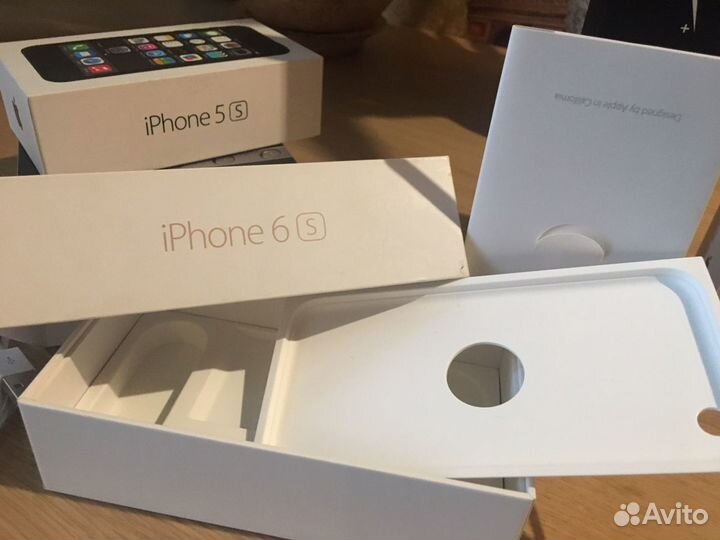 Коробка iPhone