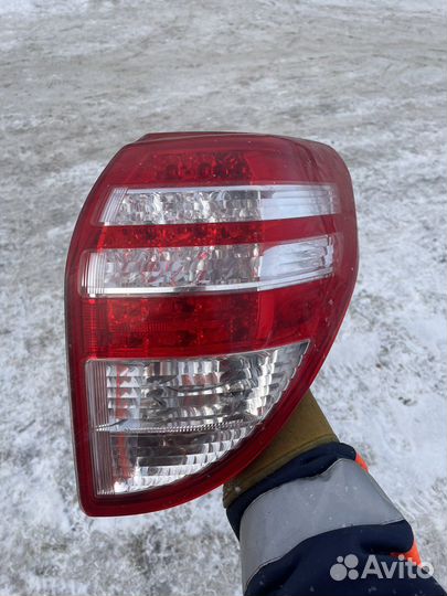Toyota Rav 4 Задний правый фонарь