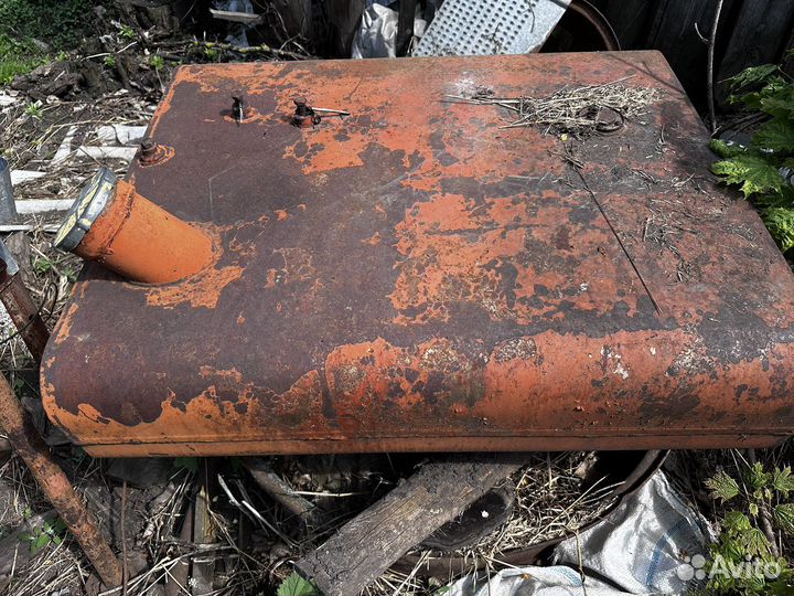 Бак под топливо