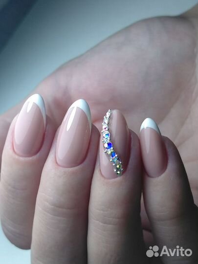 Маникюр и педикюр