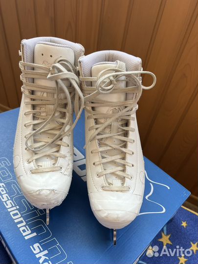 Фигурные коньки risport royal pro