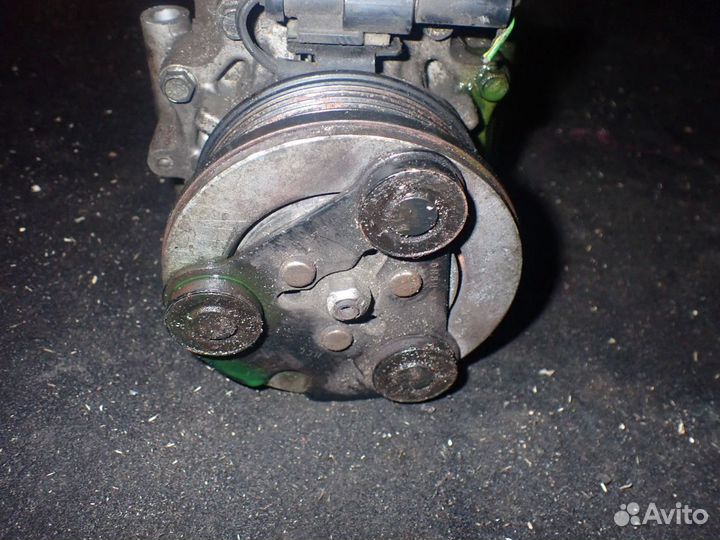 Компрессор кондиционера Ford Fusion 2002-2012