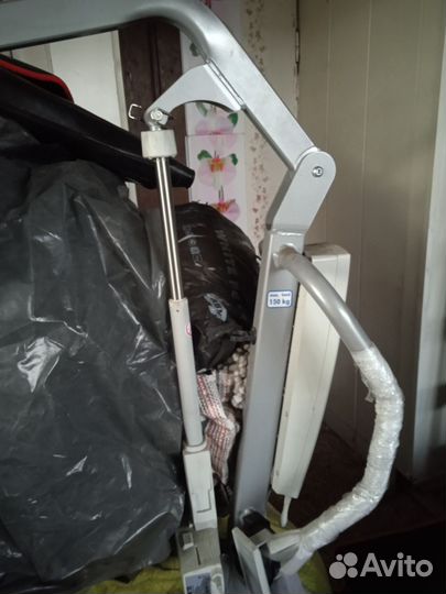 Инвалидная каталка подьемник