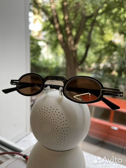 Солнцезащитные очки