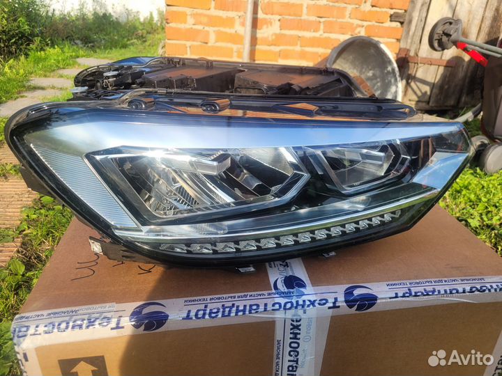 Фары 5TB941035B и 5TB941036B