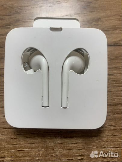 Наушники earpods