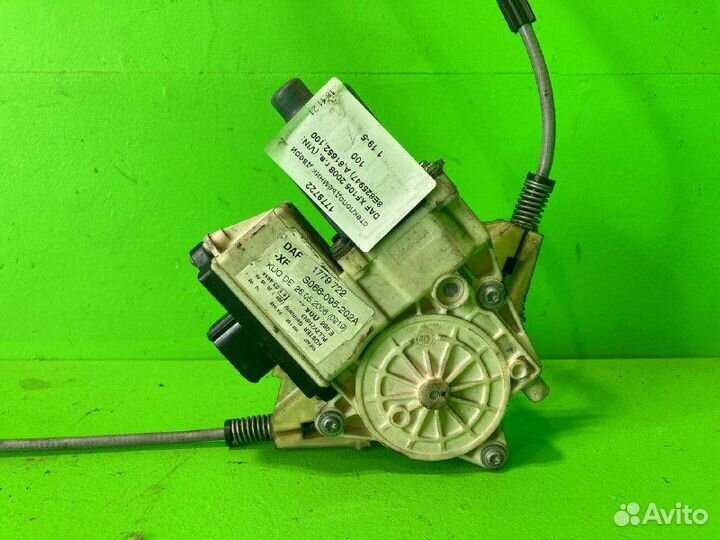 Стеклоподъемник двери DAF XF105