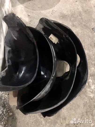 Комплект подкрылок на рав4 2003-2005 гг