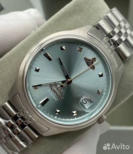 Женские часы Vivienne Westwood