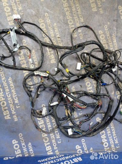 Проводка салона Mitsubishi Pajero 2 внедорожник