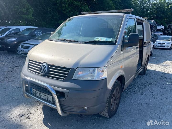 Ступица передняя правая volkswagen transporter T5