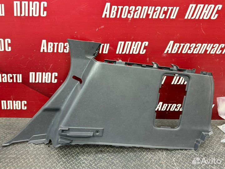 Обшивка багажника задняя правая Renault Kaptur