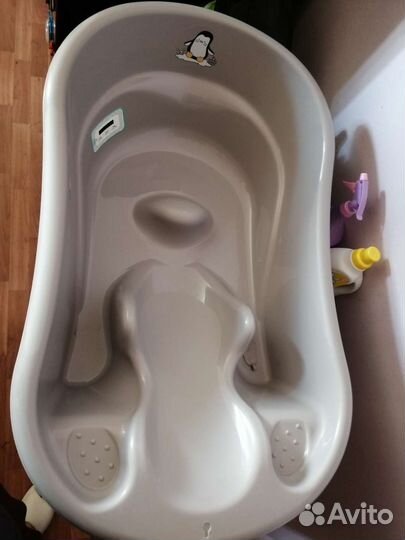 Ванночка для купания с горкой