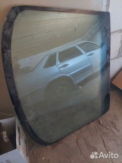 Лобовое стекло