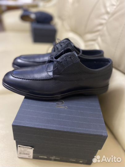 Туфли ботинки мужские 43 размер новые Италия
