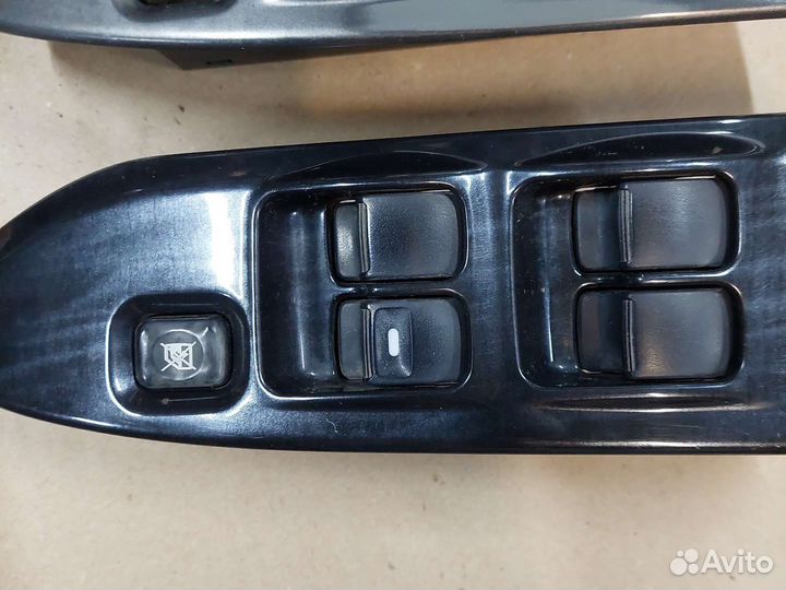 Блок стеклоподъёмниками Mitsubishi Lancer 9