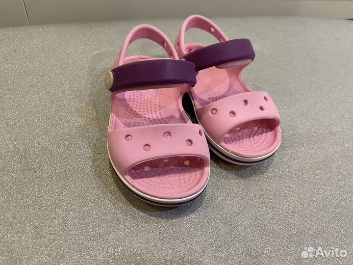 Сандалии для девочки 22 размер crocs