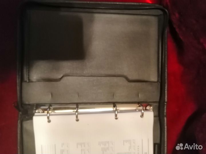 Органайзер в папке на молнии