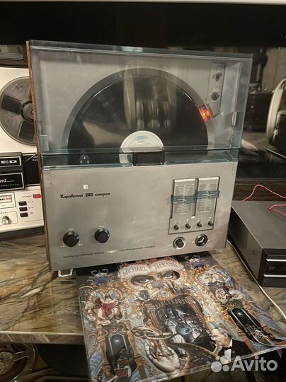 Проигрыватель винила каравелла 203