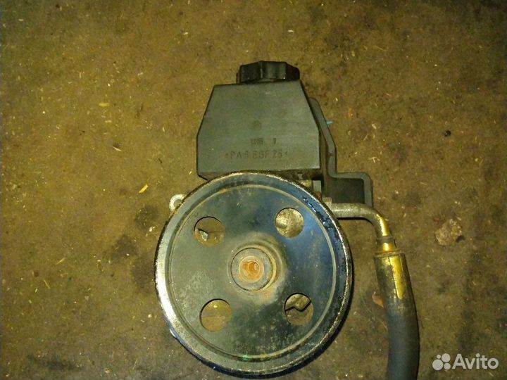 Насос гидроусилителя mercedes benz C W202 1993-200